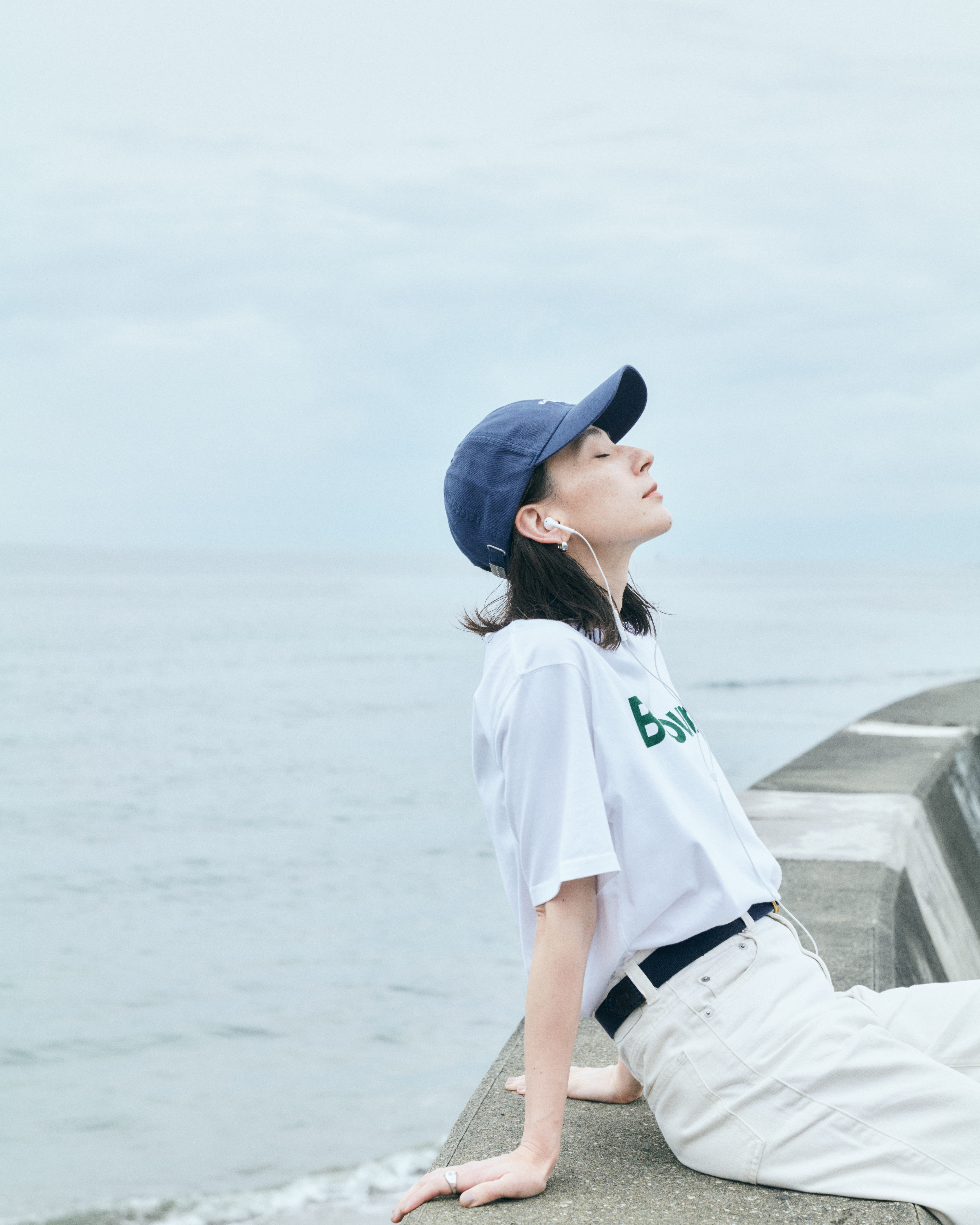 《バブアー》のTシャツを着て、どこへ行く？ ～鎌倉 × エモン 美由貴～